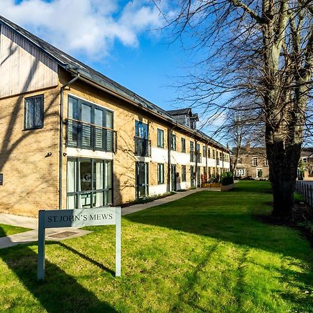 Modern Apartment In Central Quiet York With Free Parking - Contemporary New Building Exterior foto